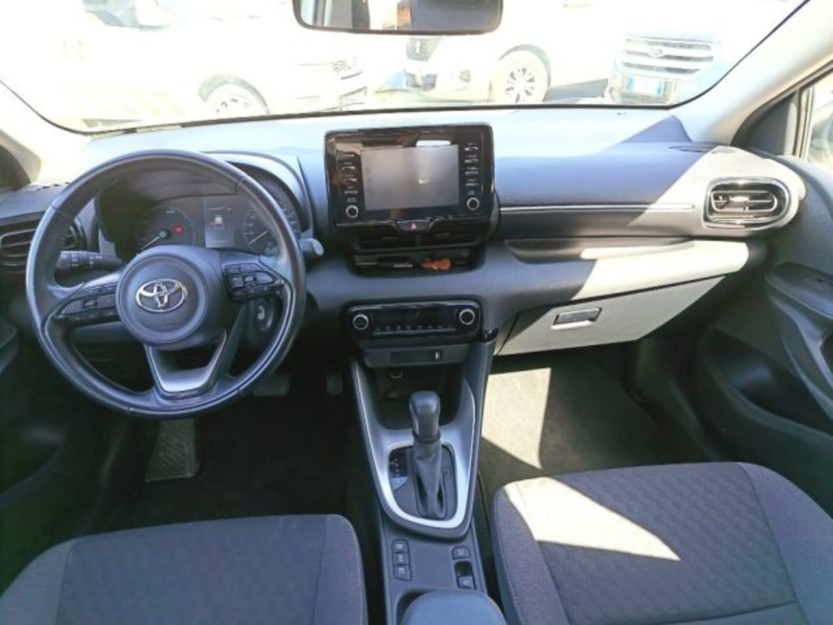 Toyota Yaris Cross 1.5 Hybrid 5p. E-CVT Lounge (10)