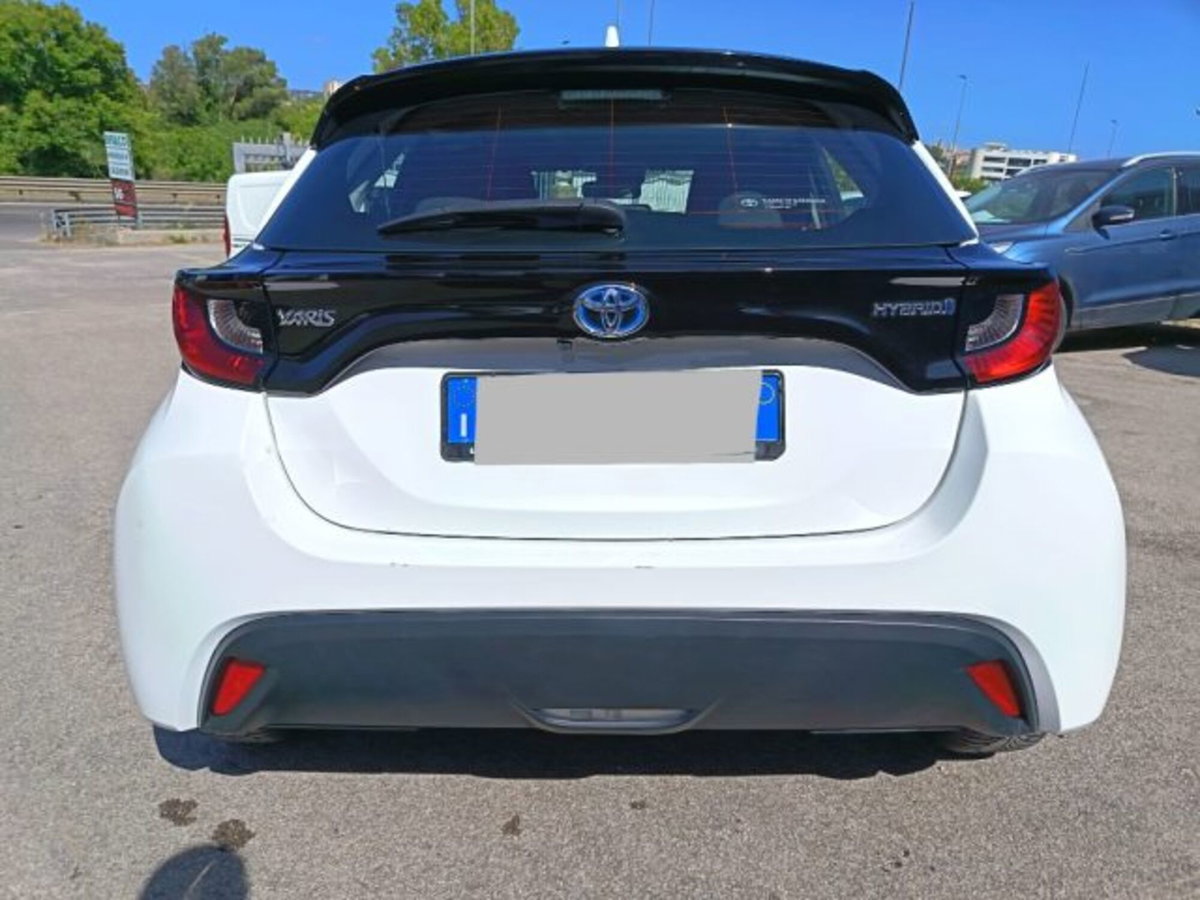 Toyota Yaris Cross 1.5 Hybrid 5p. E-CVT Lounge (8)