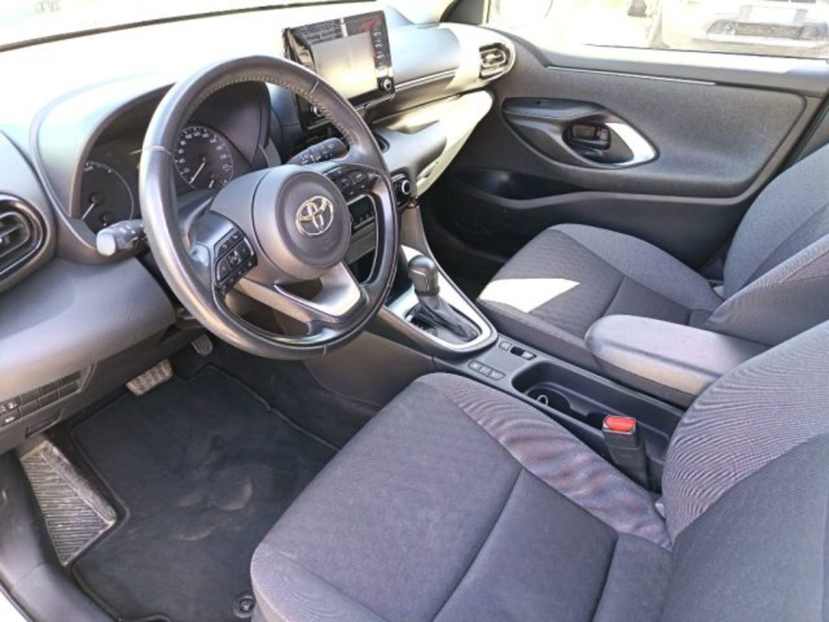 Toyota Yaris Cross 1.5 Hybrid 5p. E-CVT Lounge (9)