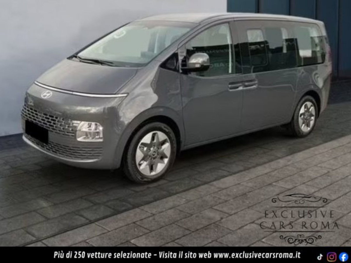 Hyundai Staria 1.6 hev 2wd auto