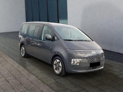 Hyundai Staria 1.6 hev 2wd auto (5)