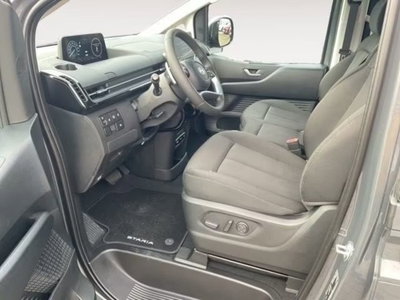 Hyundai Staria 1.6 hev 2wd auto (8)