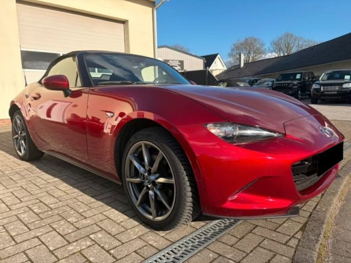 Mazda MX-5 2.0L Skyactiv-G Sport (2)
