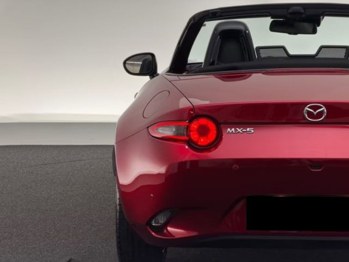 Mazda MX-5 2.0L Skyactiv-G Sport (18)