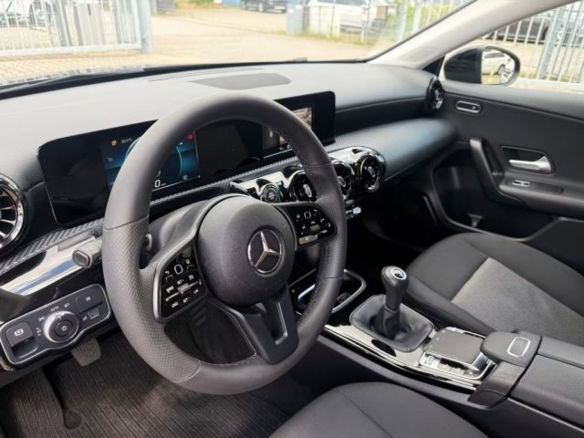Mercedes-Benz Classe A 180 Executive (11)