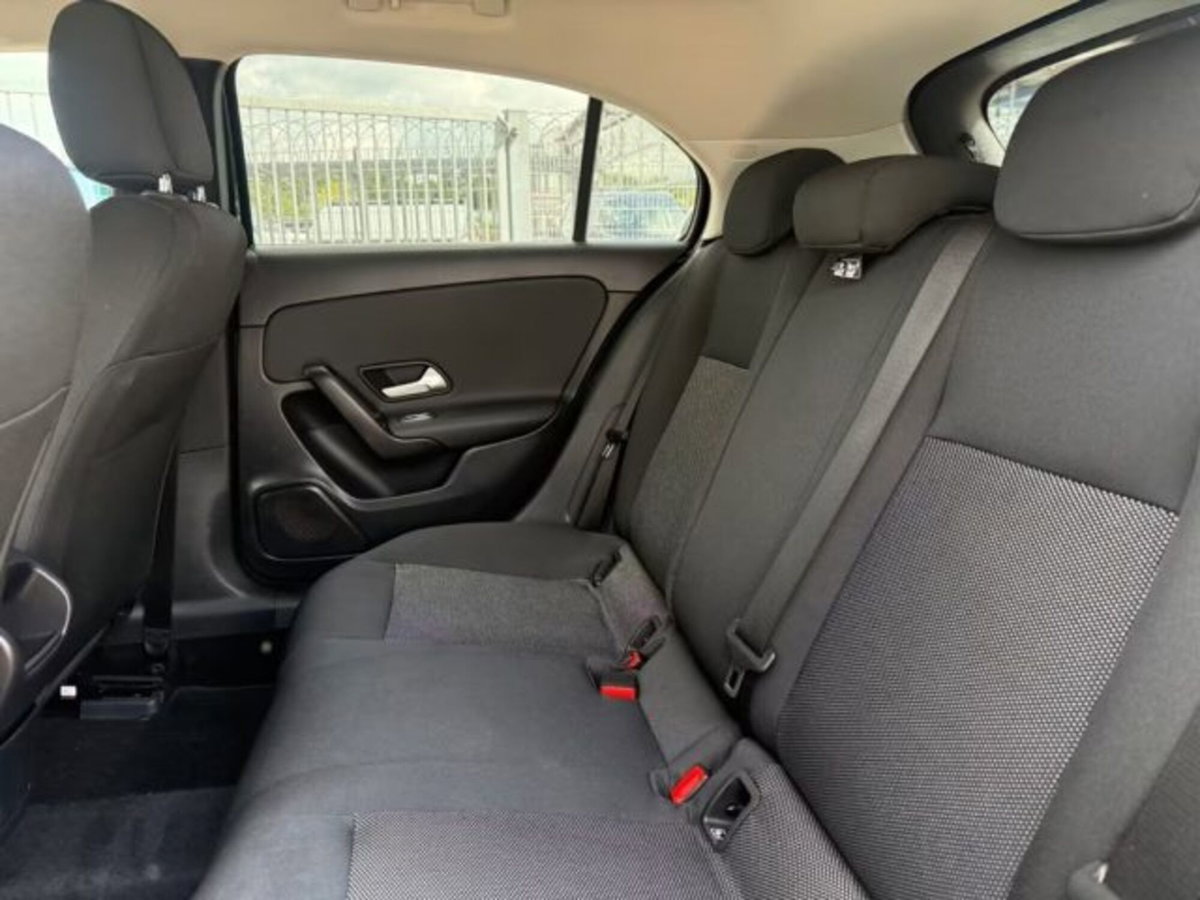 Mercedes-Benz Classe A 180 Executive (14)