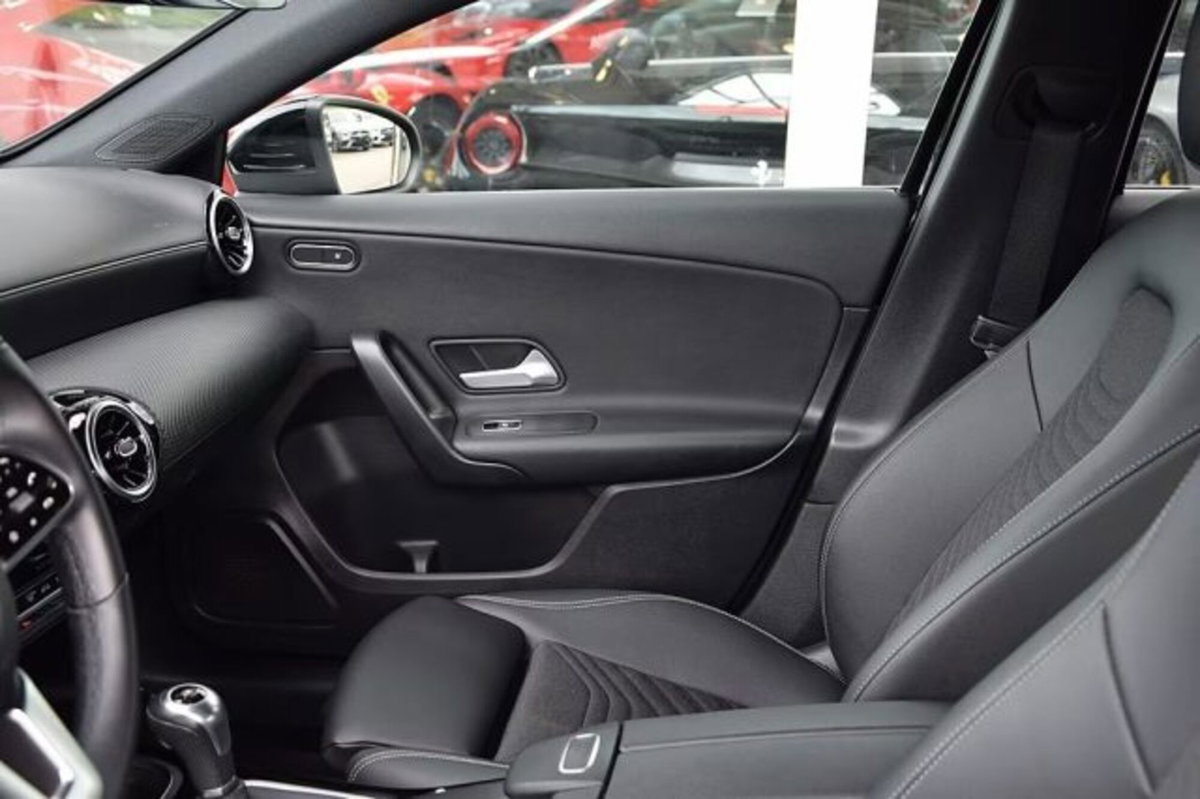 Mercedes-Benz Classe A 160 Sport (3)