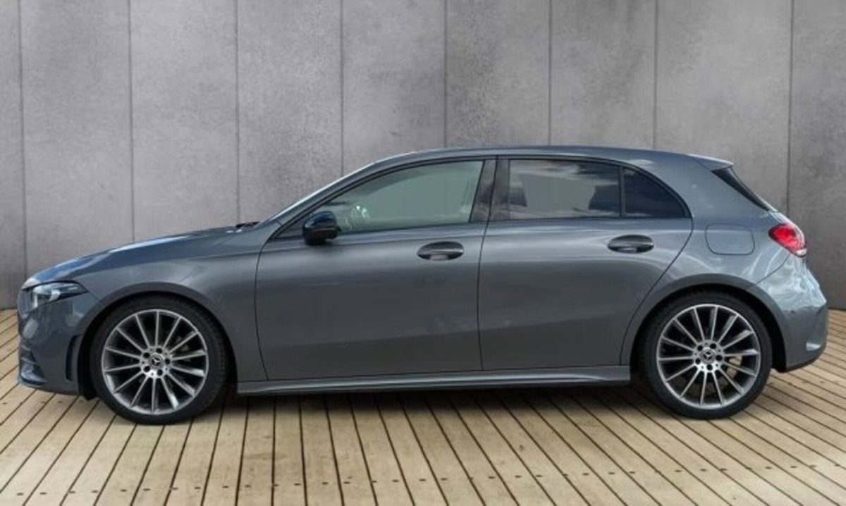Mercedes-Benz Classe A 180 Premium (3)