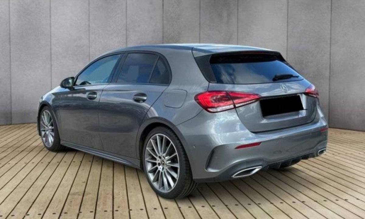 Mercedes-Benz Classe A 180 Premium (4)