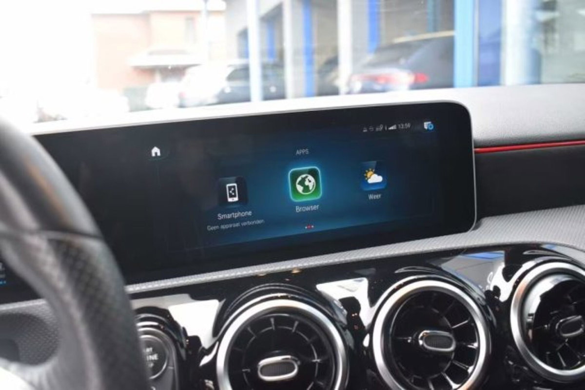 Mercedes-Benz Classe A 180 AMG Line Premium Plus auto (15)