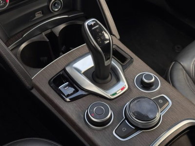 Alfa Romeo Stelvio Stelvio 2.2 Turbodiesel 210 CV AT8 Q4 Ti (15)