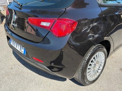 Alfa Romeo Giulietta 1.6 JTDm Giulietta 120cv (10)