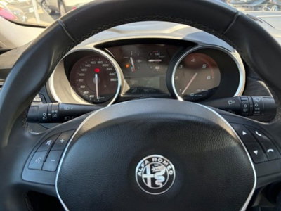 Alfa Romeo Giulietta 1.6 JTDm Giulietta 120cv (11)