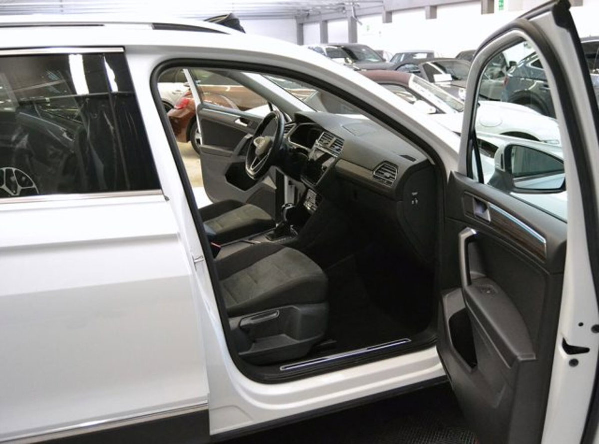 Volkswagen Tiguan Allspace 2.0 tdi Elegance 150cv dsg (5)