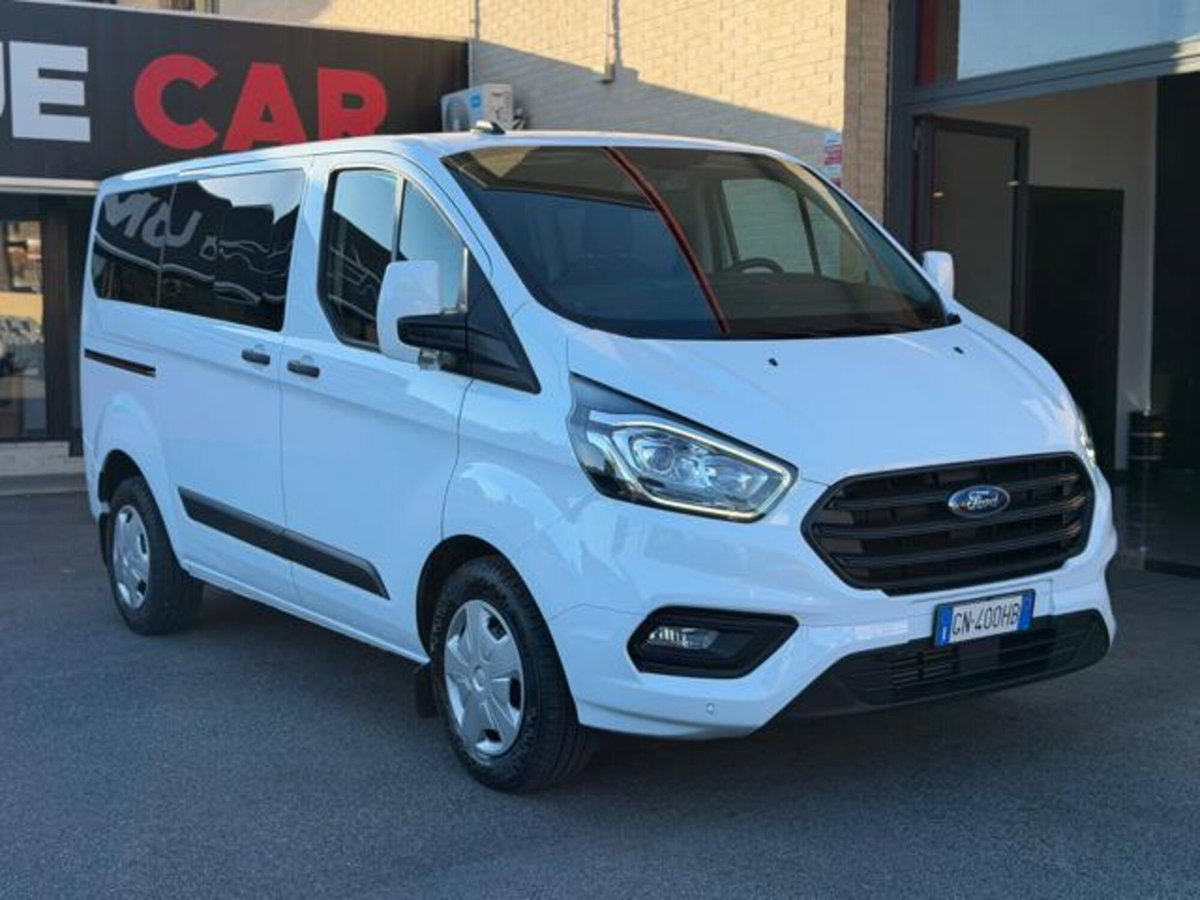 Ford Transit Custom Furgone 320 2.0 EcoBlue Hybrid 130 PC Combi Trend