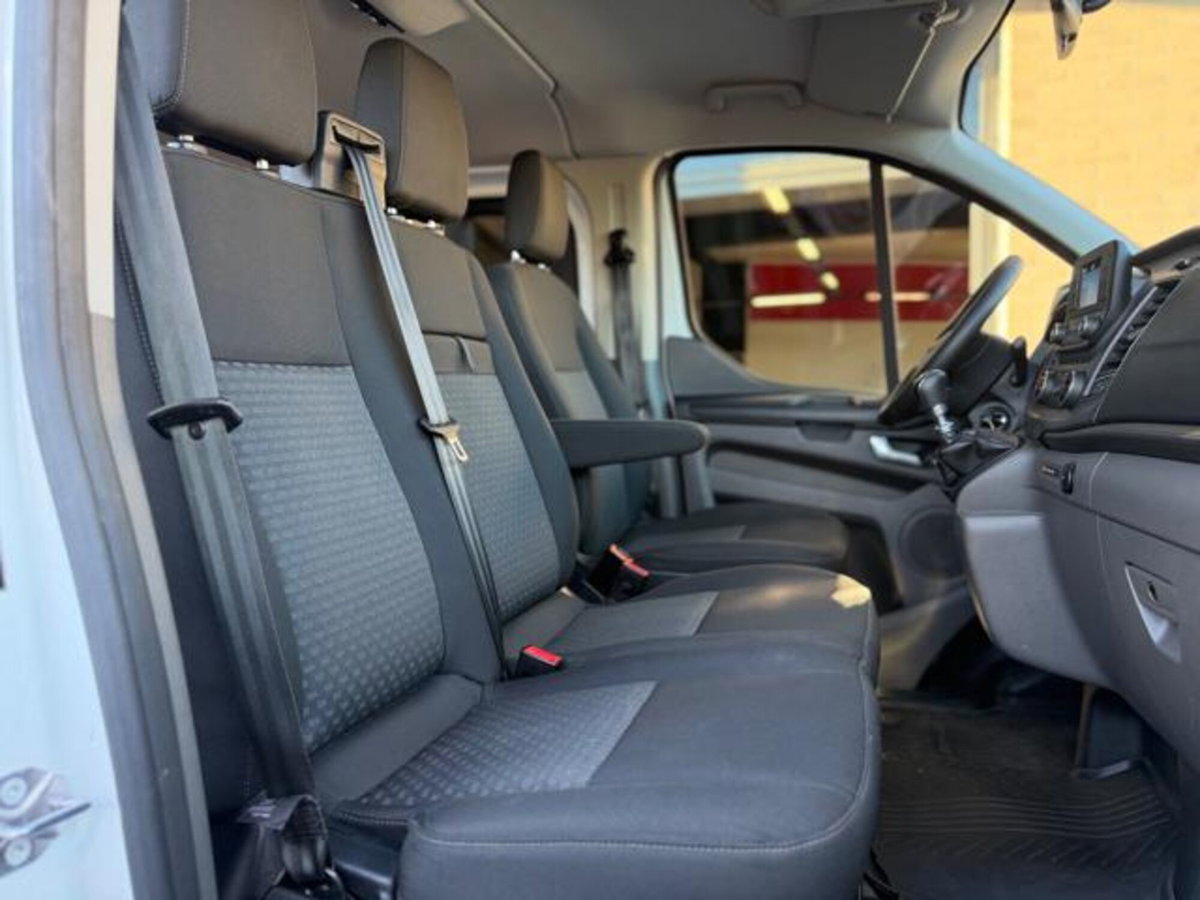 Ford Transit Custom Furgone 320 2.0 EcoBlue Hybrid 130 PC Combi Trend (11)