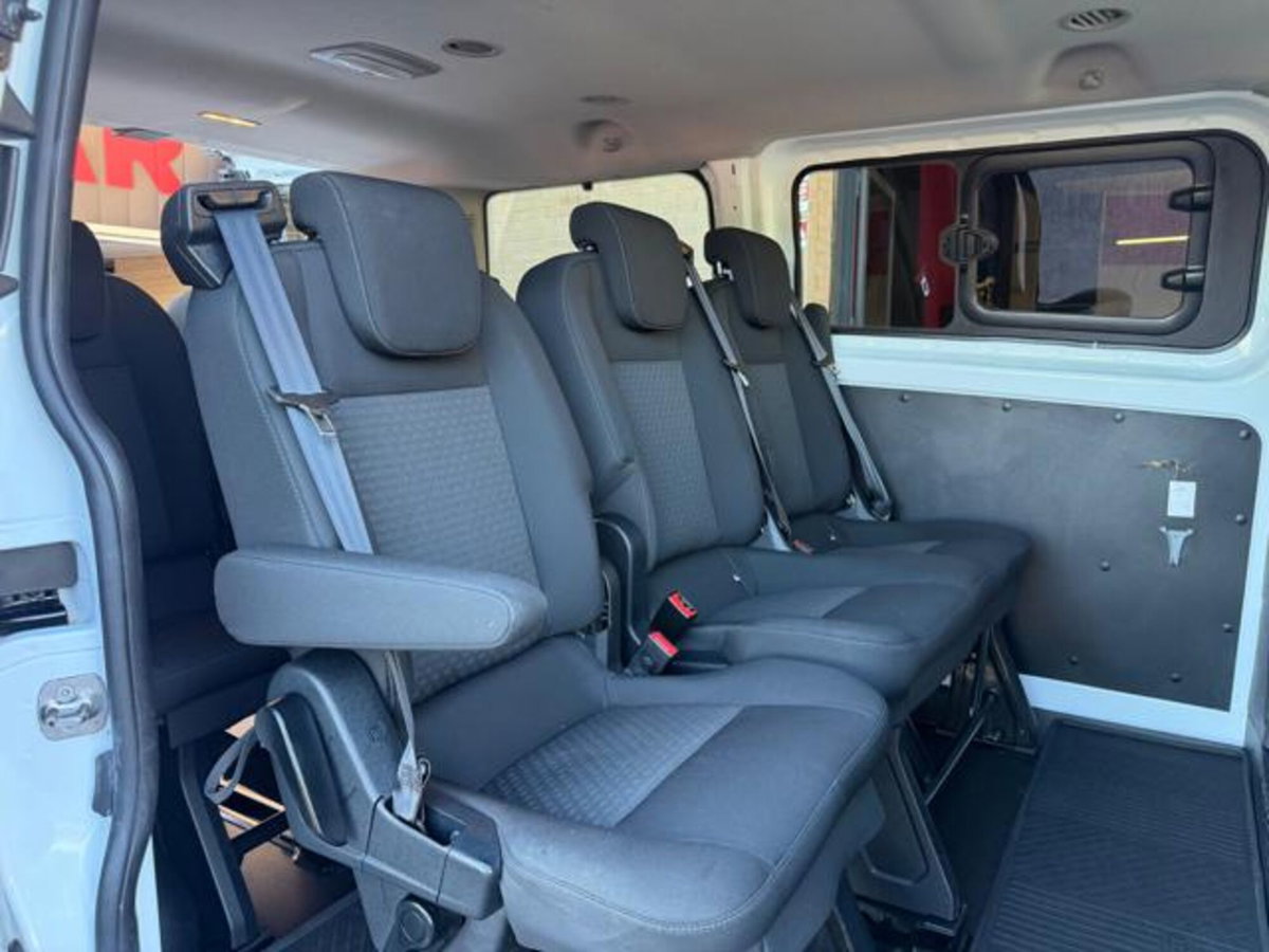 Ford Transit Custom Furgone 320 2.0 EcoBlue Hybrid 130 PC Combi Trend (8)