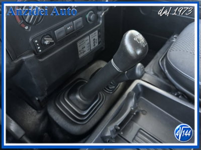 Land Rover Defender 90 2.2 TD4 S.W. E Pack Expedition N1 (14)