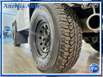 Land Rover Defender 90 2.2 TD4 S.W. E Pack Expedition N1 (16)