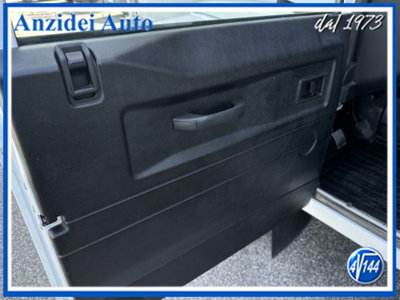 Land Rover Defender 90 2.2 TD4 S.W. E Pack Expedition N1 (19)