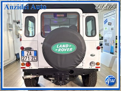 Land Rover Defender 90 2.2 TD4 S.W. E Pack Expedition N1 (5)