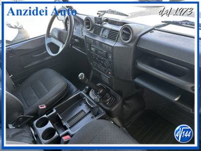 Land Rover Defender 90 2.2 TD4 S.W. E Pack Expedition N1 (7)