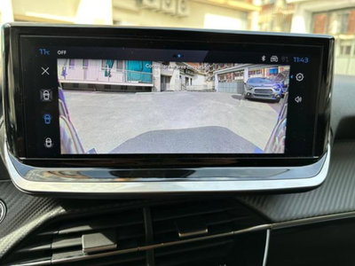 Peugeot 2008 PureTech 100 S&S Allure Navi Pack (11)