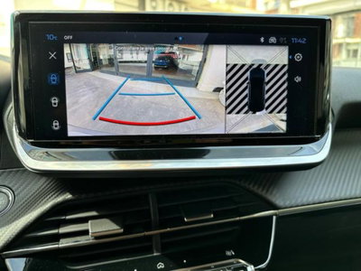 Peugeot 2008 PureTech 100 S&S Allure Navi Pack (12)