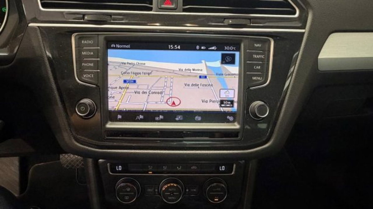 Volkswagen Tiguan 2.0 TDI 150 CV 4MOTION DSG CityScape BlueMotion Tech. (11)