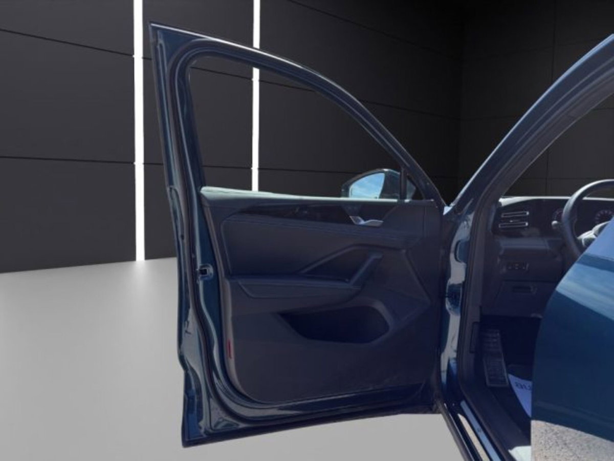 Volkswagen Tiguan 2.0 tdi R-Line 150cv dsg (12)