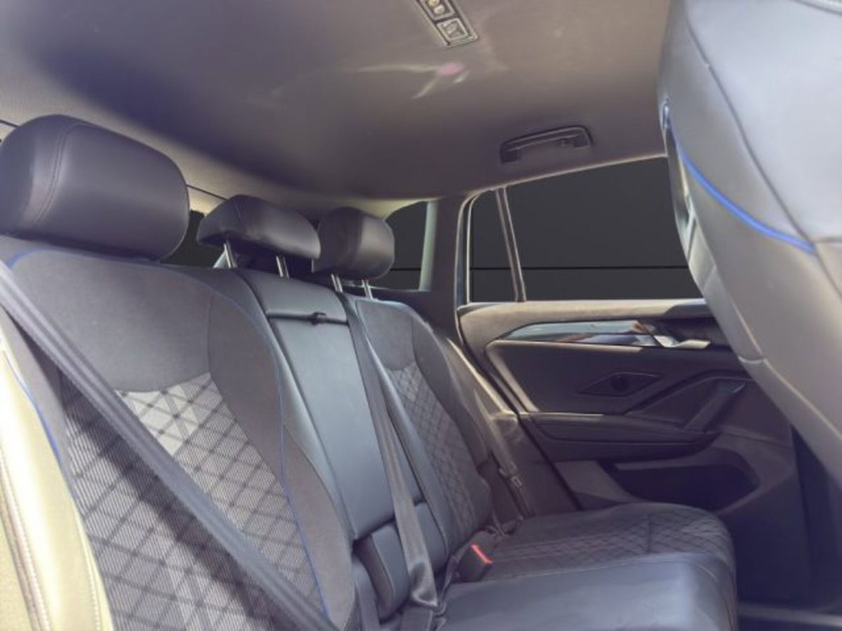 Volkswagen Tiguan 2.0 tdi R-Line 150cv dsg (19)