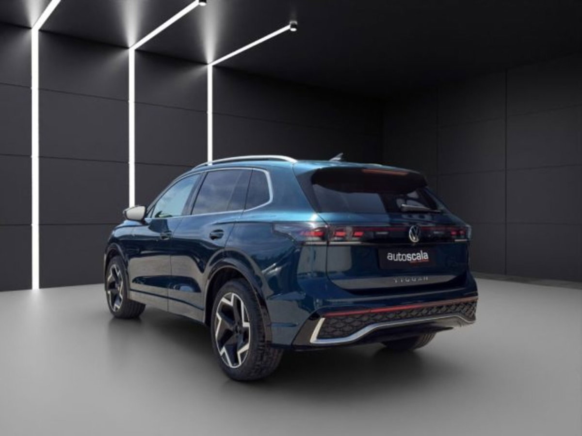 Volkswagen Tiguan 2.0 tdi R-Line 150cv dsg (3)