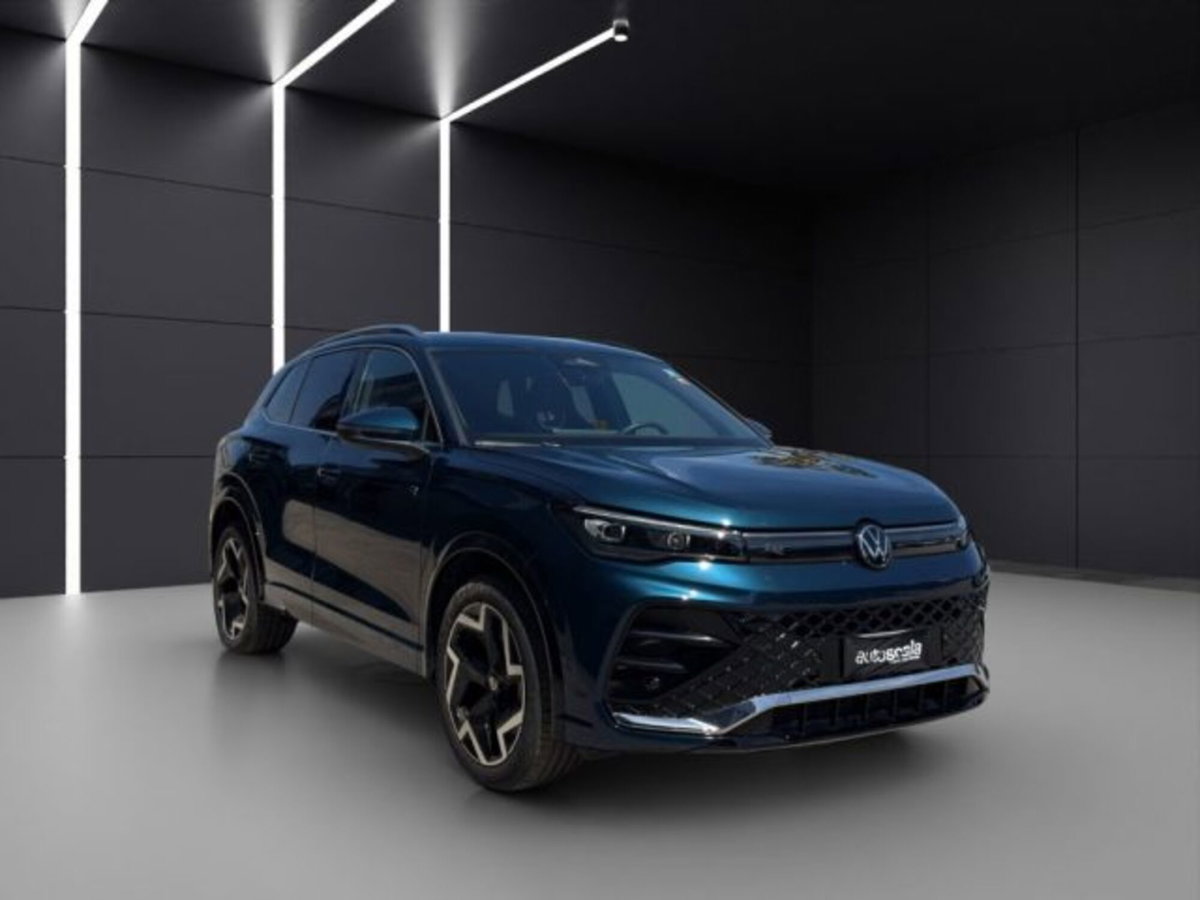 Volkswagen Tiguan 2.0 tdi R-Line 150cv dsg (7)