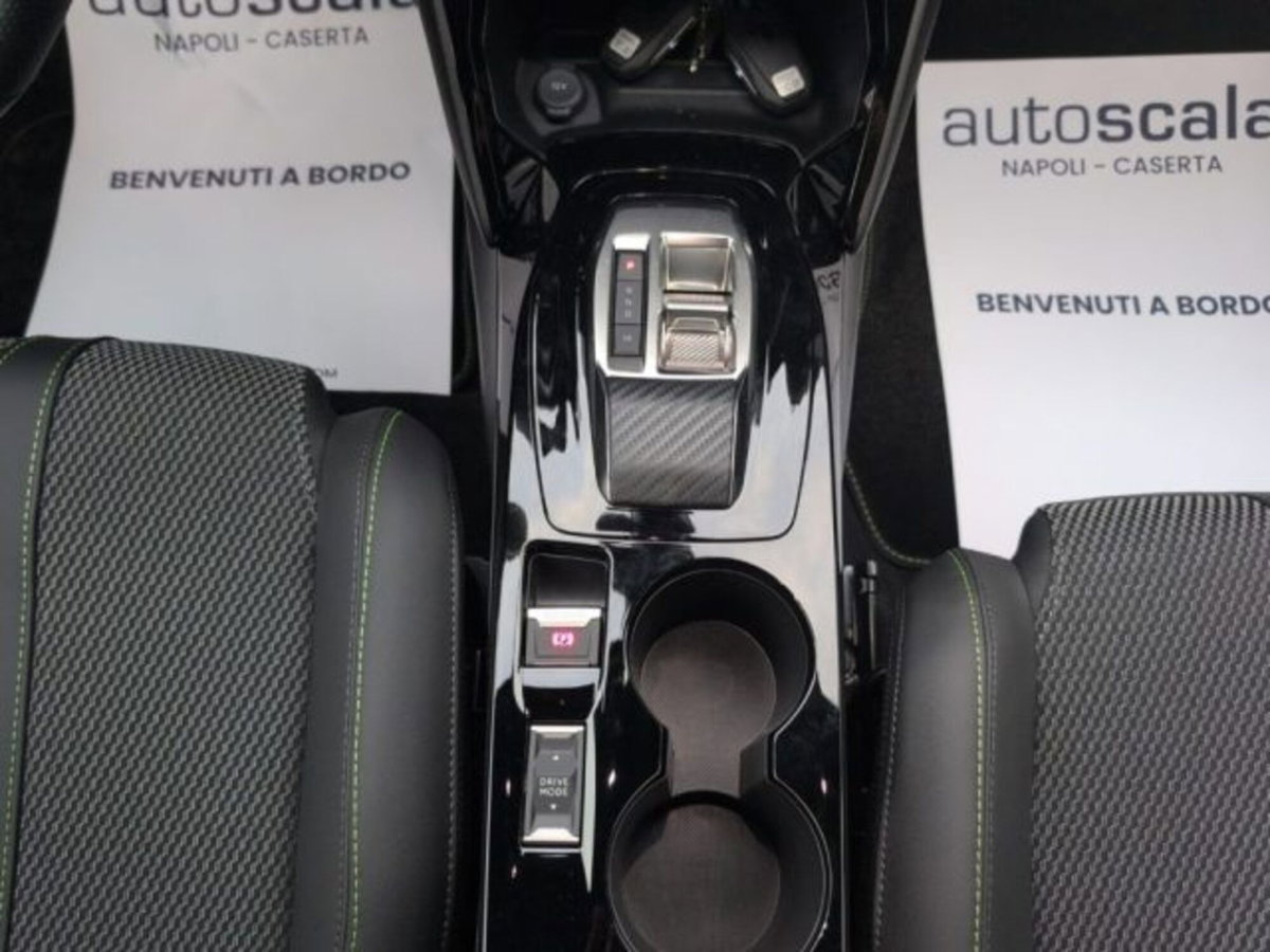 Peugeot 2008 1.2 hybrid Active 136cv e-dcs6 (18)
