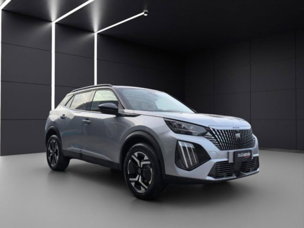Peugeot 2008 1.2 hybrid Active 136cv e-dcs6 (8)