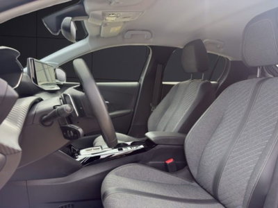 Peugeot 208 50 kWh Allure (9)