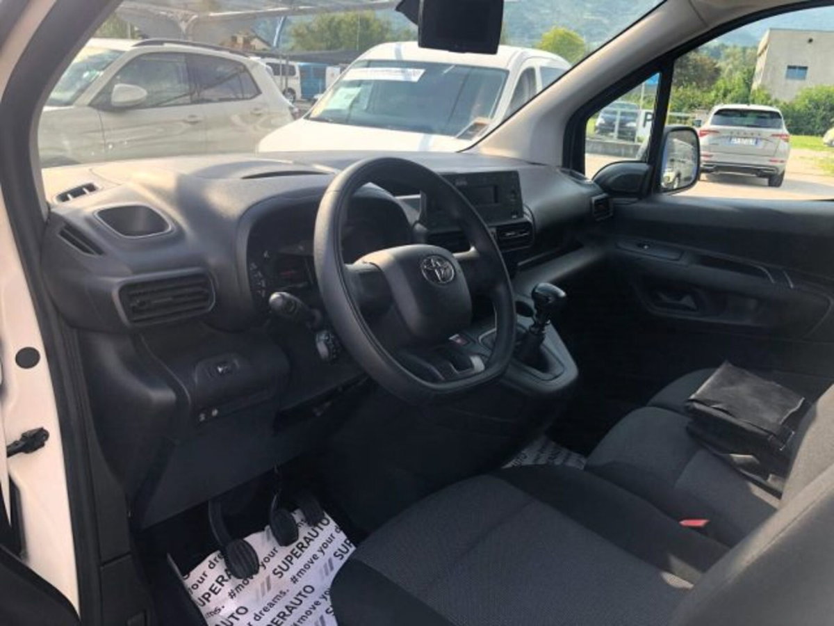 Toyota Proace City City 1.5D 130 CV S&S PL 4p. Active (17)