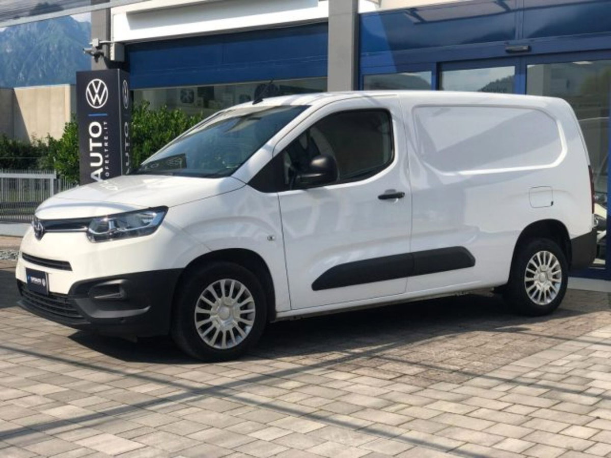 Toyota Proace City City 1.5D 130 CV S&S PL 4p. Active (3)