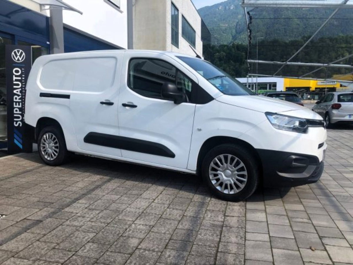 Toyota Proace City City 1.5D 130 CV S&S PL 4p. Active (6)