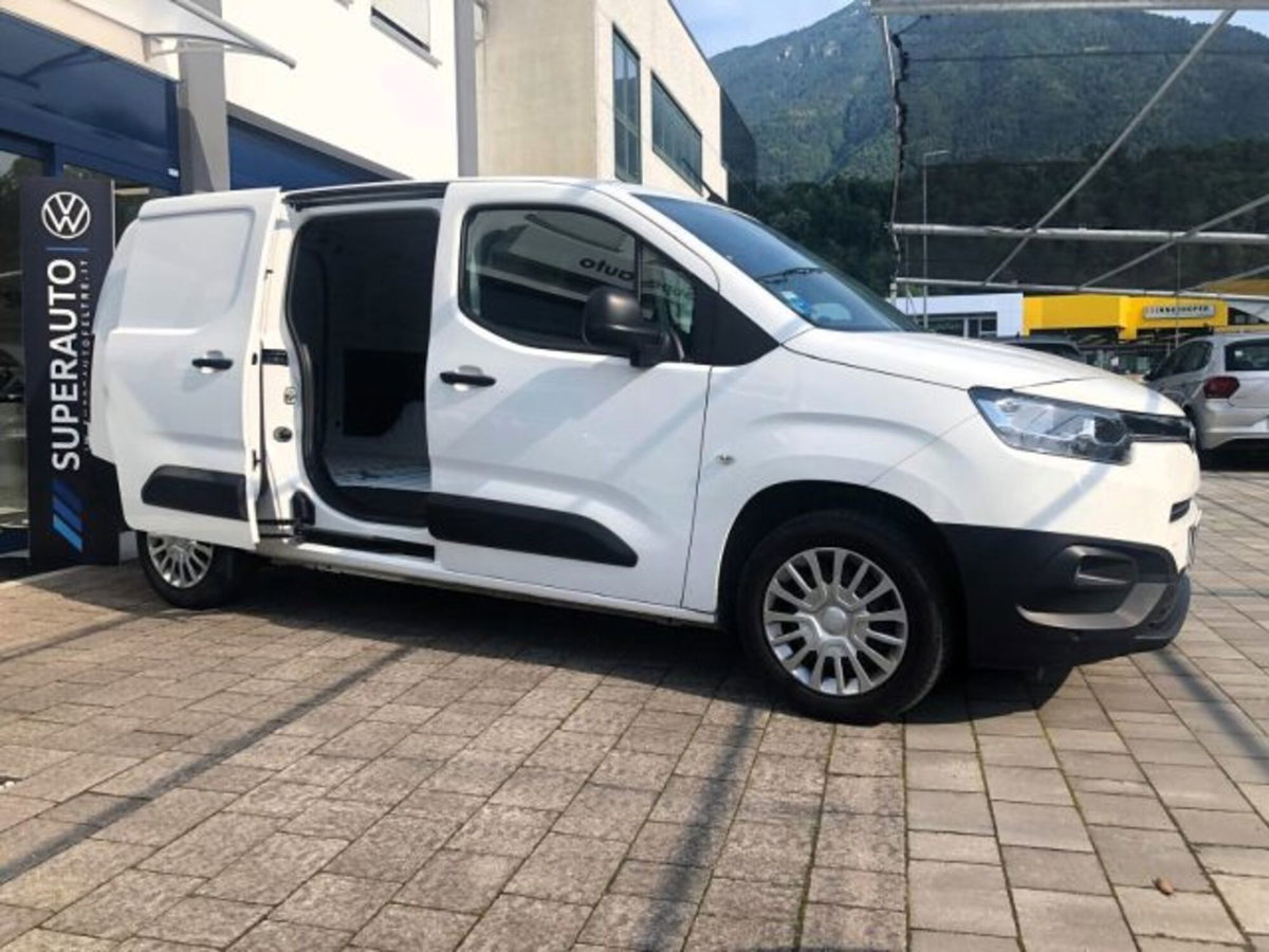 Toyota Proace City City 1.5D 130 CV S&S PL 4p. Active (7)
