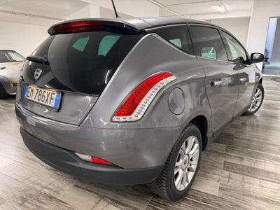 Lancia Delta 1.6 MJT DPF Gold (5)