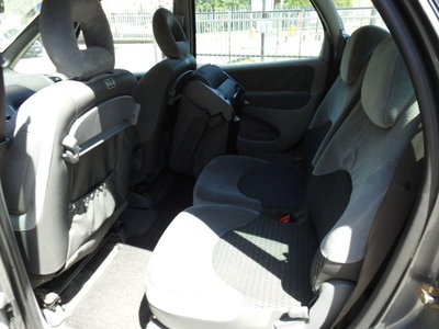 Citroen Xsara Picasso 1.6 Classique (11)