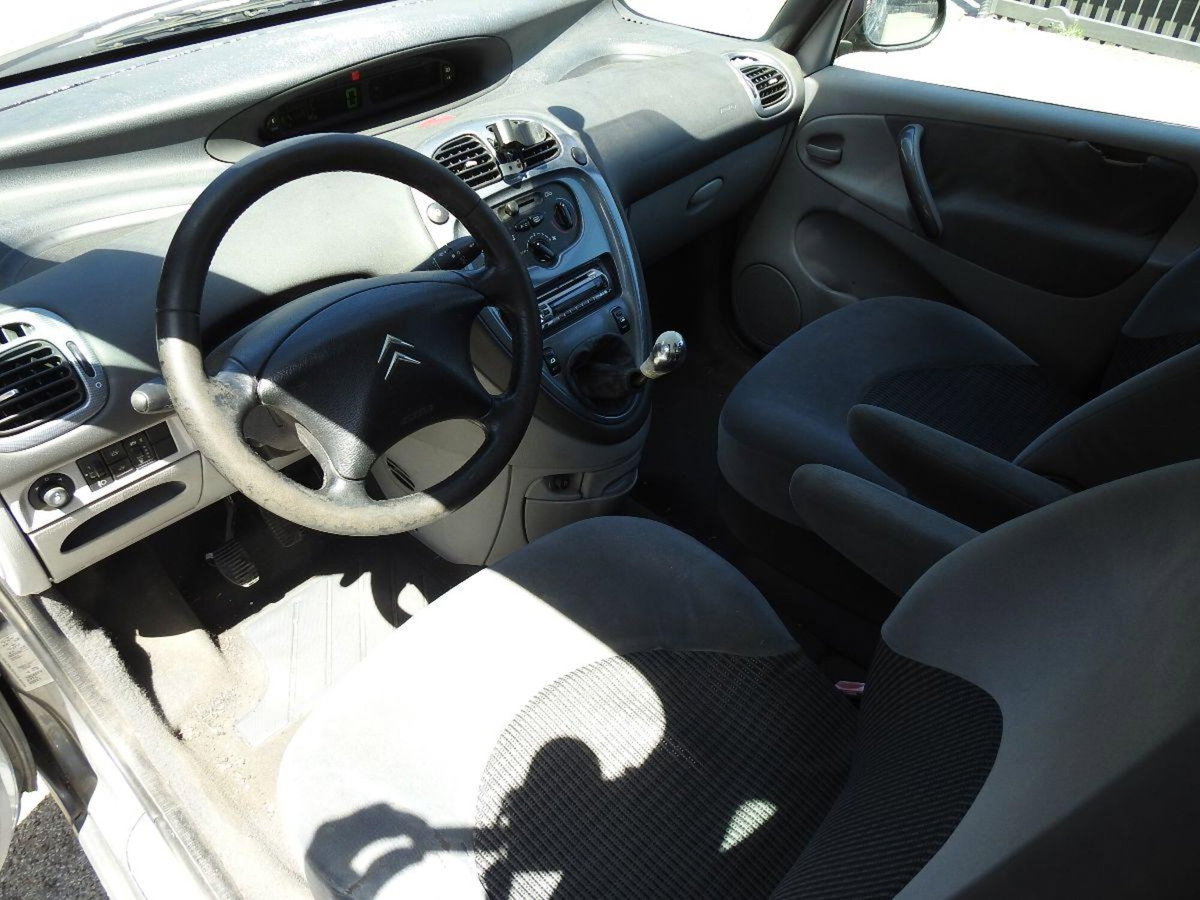 Citroen Xsara Picasso 1.6 Classique (12)