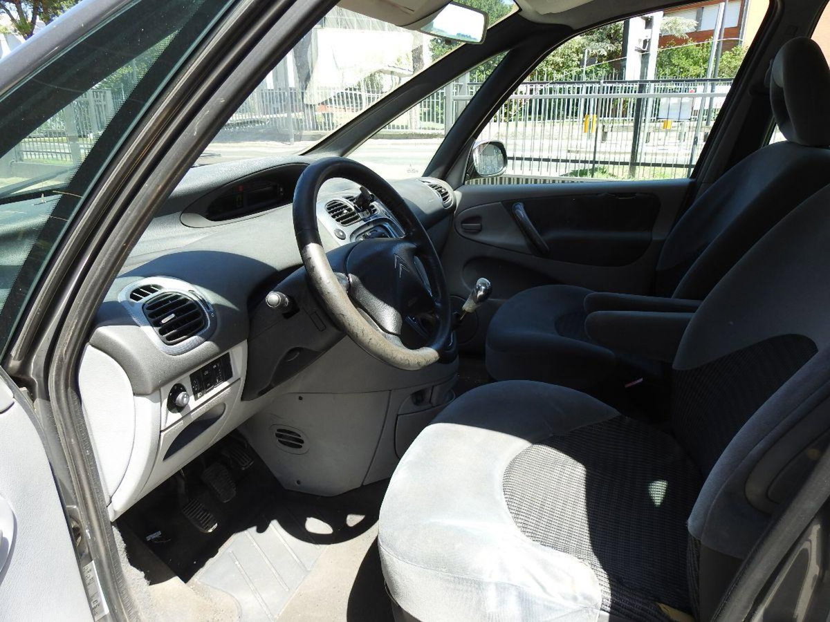 Citroen Xsara Picasso 1.6 Classique (13)