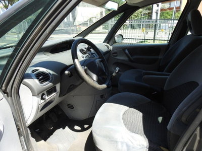 Citroen Xsara Picasso 1.6 Classique (13)