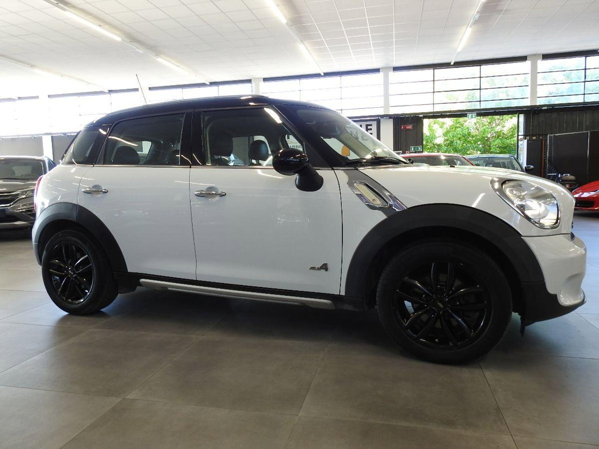 MINI Mini Countryman 1.6 Cooper D Countryman ALL4 (2)