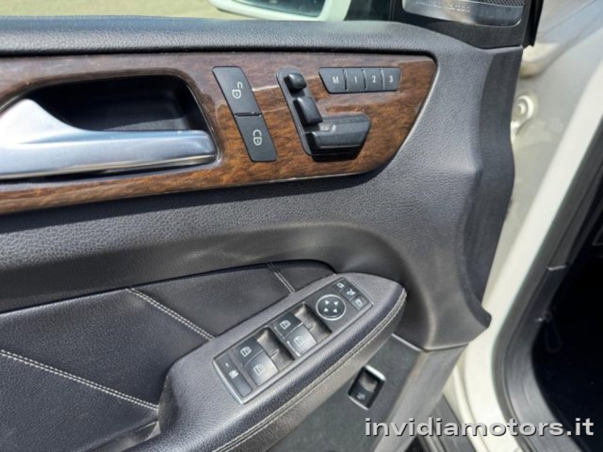 Mercedes-Benz GL 350 BlueTEC 4matic Premium (16)