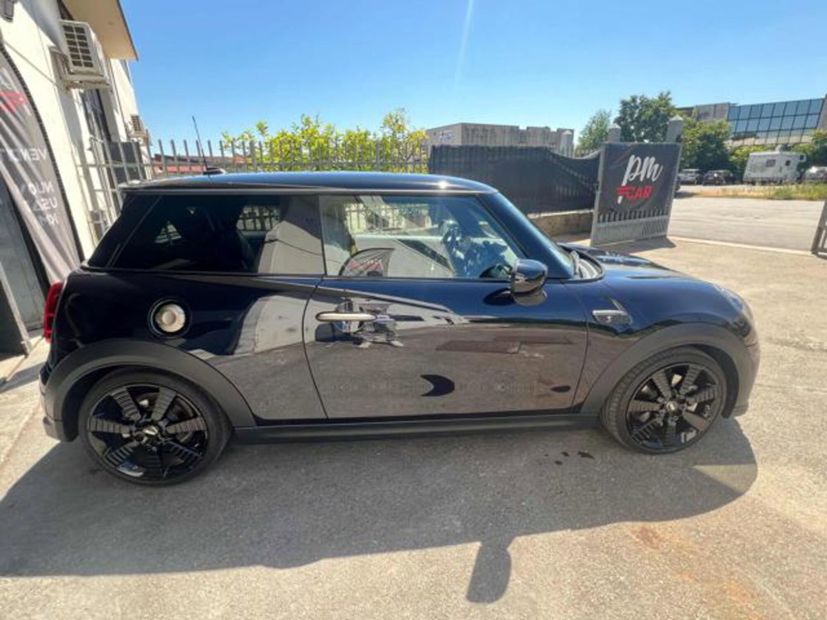 MINI Mini 2.0 Cooper S Resolute (4)
