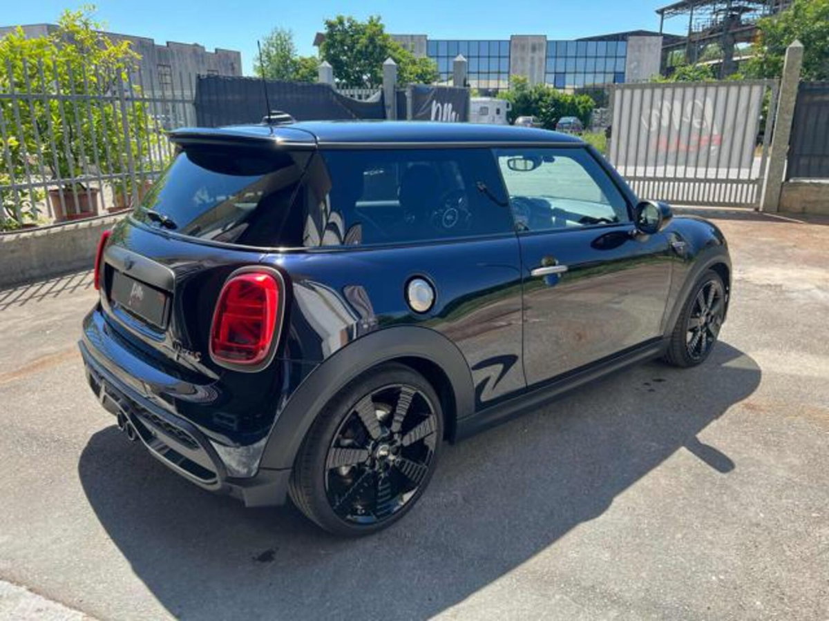 MINI Mini 2.0 Cooper S Resolute (5)