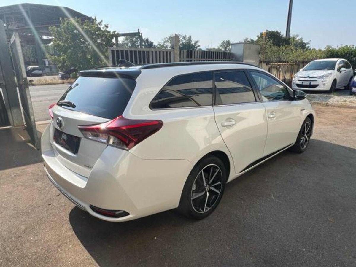 Toyota Corolla Touring Sports 1.8 Hybrid Style (5)